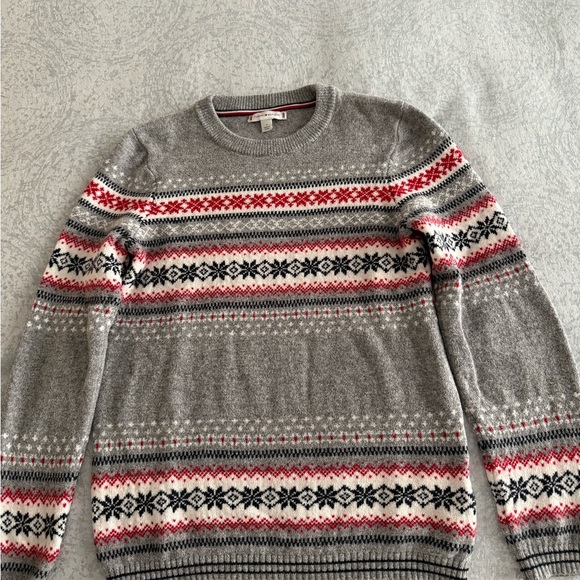 Tommy Hilfiger Sweaters - Tommy Hilfiger Red and Gray Crew Neck Sweater with Nordic Patterns